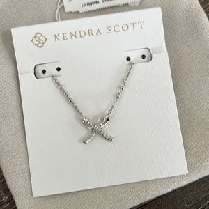 NWT Kendra Scott Sasha Pendant Necklace